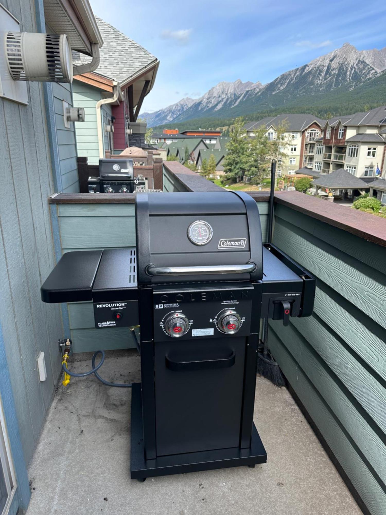 Canmore Mountain View Loft Apartment Heated Outdoor Pool Bagian luar foto